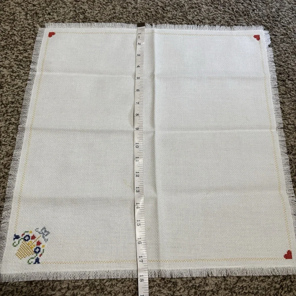 Vintage Cloth Country Hearts Placemat Or Dresser Cloth Hand Embroidered 17.5x18